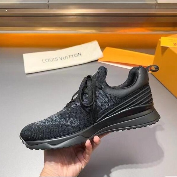 LV sneakers sport - Picture 3 of 4